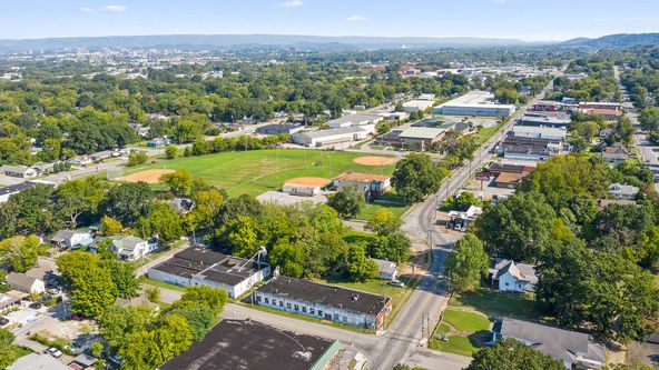 Dodds Ave Warehouse-3 phase: 3709 Dodds Ave, Chattanooga, TN 37407